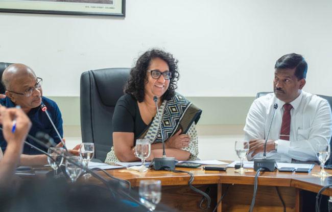 Officials instructed to prioritise public needs when launching development projects
