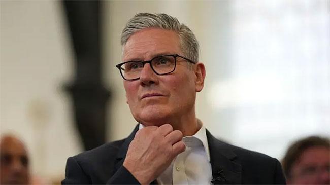 UK’s Starmer faces biggest challenge yet as resignation threat overshadows King’s Speech
