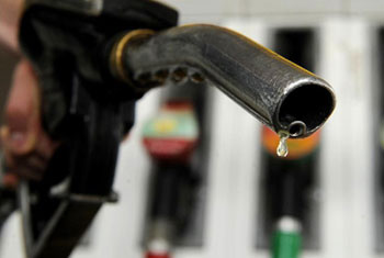 Can’t reduce fuel price just because oil price went down - Petroleum Min.
