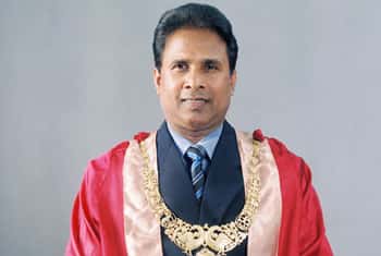 VIDEO: Reinstate Methsiri De Silva as Galle Mayor – Court orders