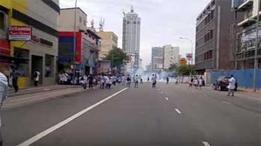Water used to disperse Satyagraha by Medical students at Town Hall