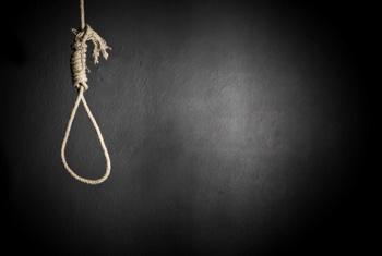 Teen commits suicide over facebook photo