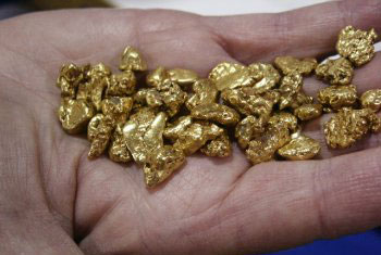 Man arrested with gold worth Rs 4.2 million at BIA