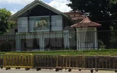 VIDEO: Tense situation outside Sirikotha