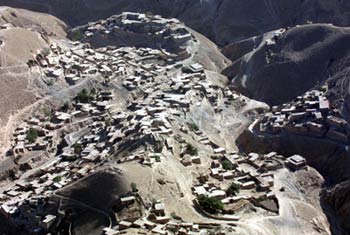 2,000 missing after landslide buries Afghan village