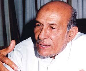 Former Governor Alavi Moulana passes away