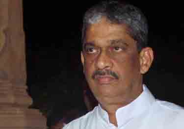 Chest specialist from National Hospital examines Sarath Fonseka, says SLA