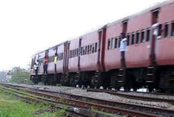 Railway trade unions call off strike