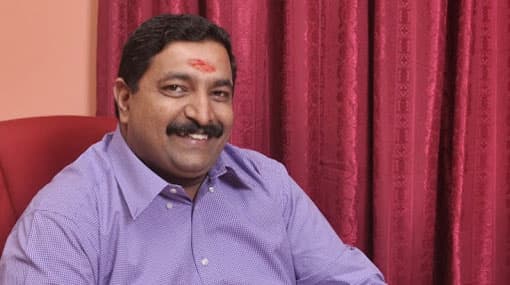 Vadiwel Suresh threatens to commit suicide at Parliament