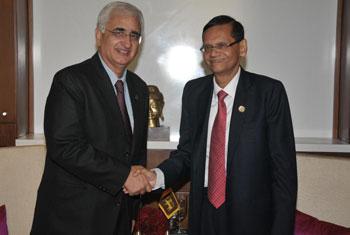 India, Sri Lanka to double bilateral trade to USD 10 billion by 2016