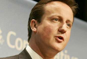 Cameron shrugs off comments by Murali