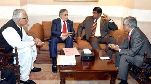 Ravi calls on Pakistani Finance Minister