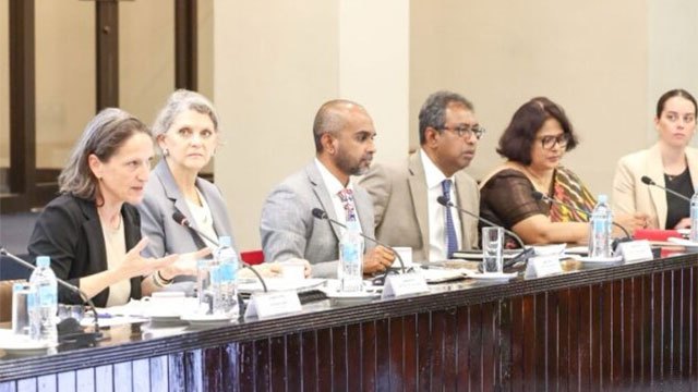 US Congress delegation conducts technical assistance session for MPs