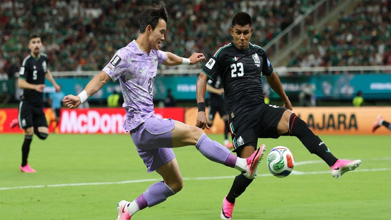 Mexico beat South Korea 1-0 to qualify for World Cup knockout stage
