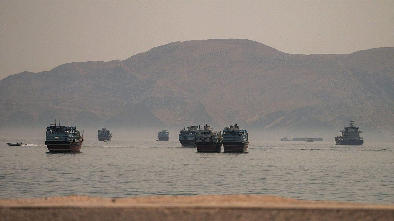 Iran closes Strait of Hormuz over ceasefire violations – Iranian media