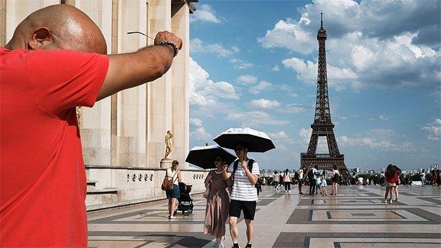 At least 18 dead in France, including two children in hot car, as Europe bakes