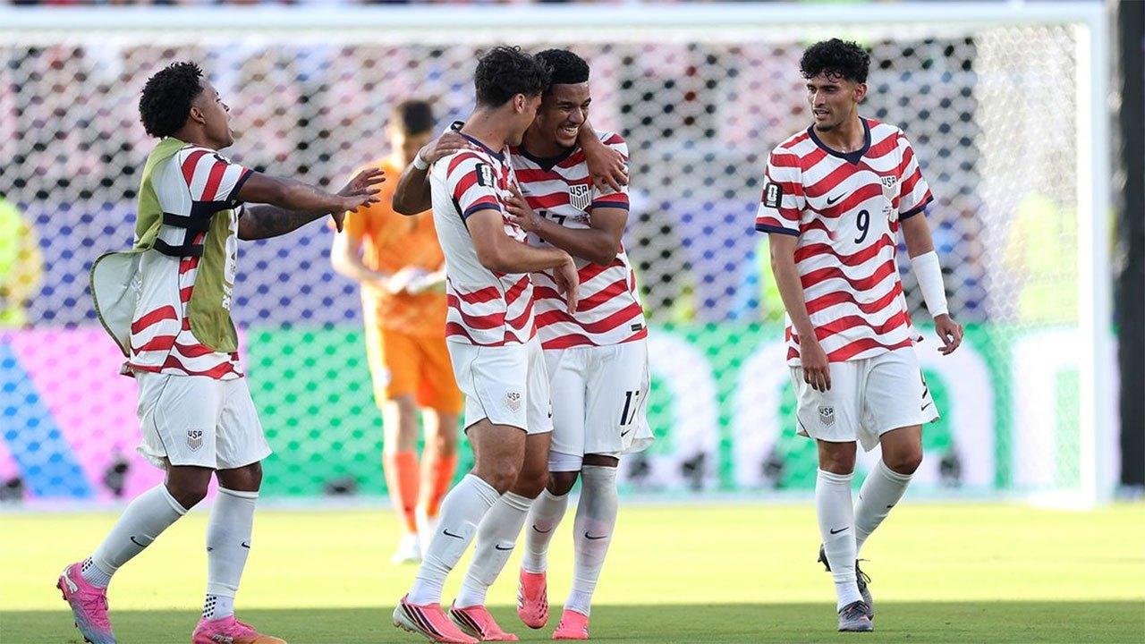 US beats Bosnia-Herzegovina 2-0 to advance to World Cup Round of 16