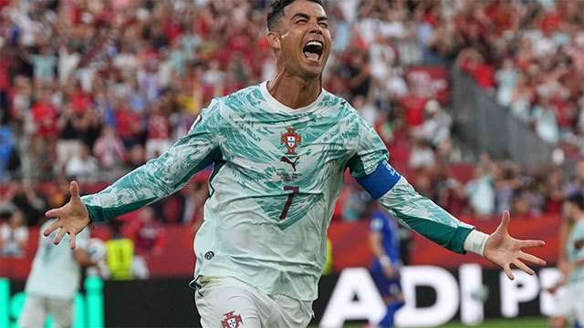Ronaldo, Ramos send Portugal past Croatia into World Cup Round of 16