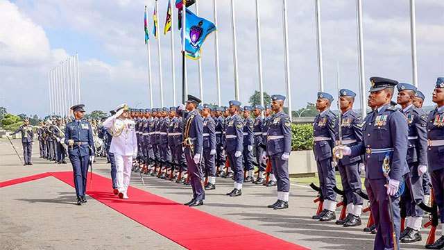 New Navy Chief meets Commanders of Air Force and Army