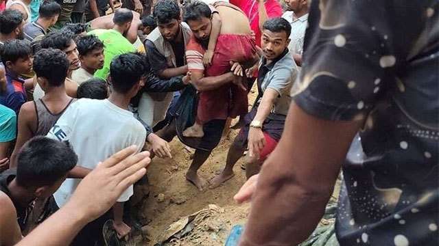 Eight children killed in landslide at Rohingya refugee camp in Bangladesh