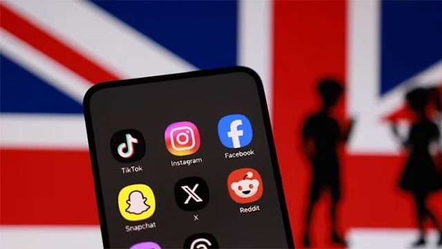 UK plans default midnight social media curfew for 16- and 17-year-olds