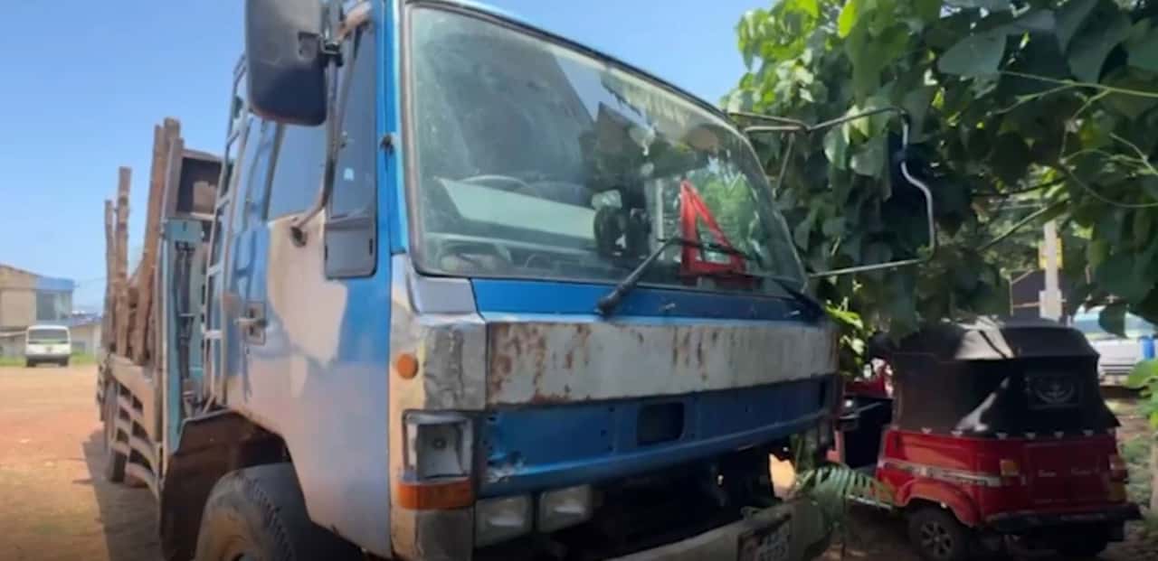 Three seriously injured in collision on Chilaw-Colombo main road