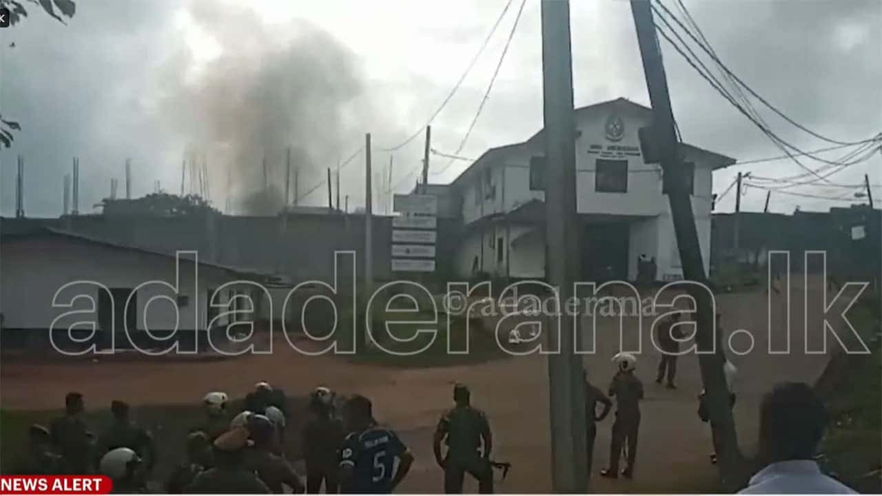 Fire in building amidst tense situation at Mahara Prison; several injured