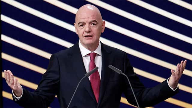 Fifa criticises campaign to oust president Infantino