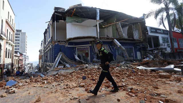 At least 20 dead after Colombia earthquake