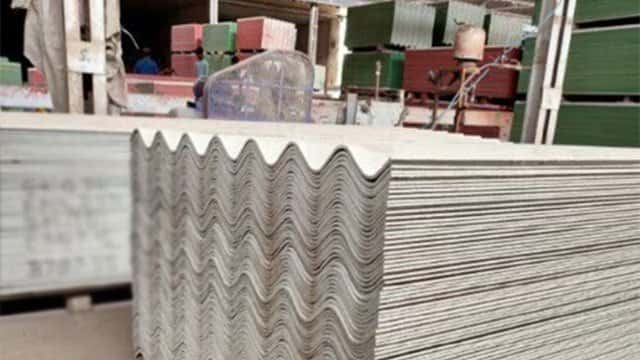Police warn of online scam targeting construction material buyers
