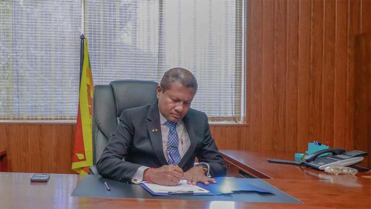 Air Vice Marshal (Retd.) Thushara Fernando assumes duties as Motor Traffic Commissioner General