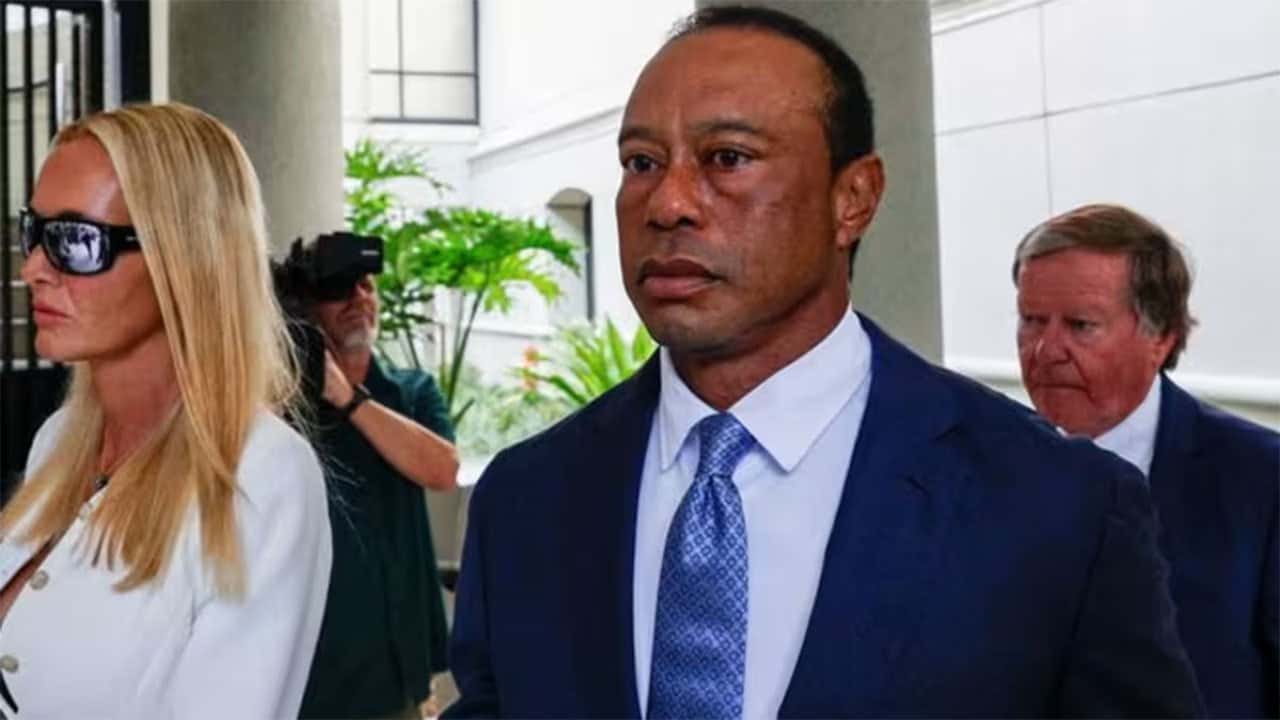 Tiger Woods loses driver's license for five years in plea deal, avoids jail time