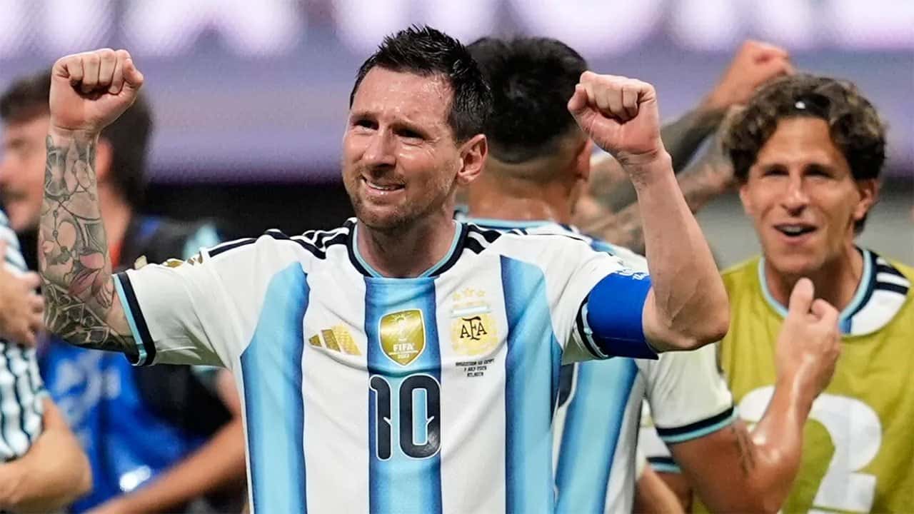 Argentine league to pause games to honour Messi