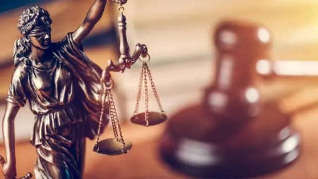 Supreme Court rules judges liable to pay income tax
