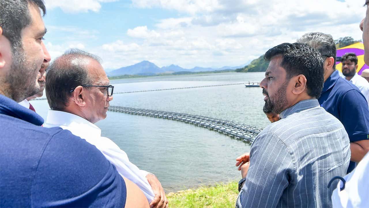 ‘Diyajanani’ floating solar power plant in Dambulla connected to national grid