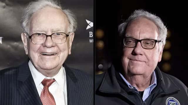 Warren Buffett steps down as Berkshire chairman, replaced by his son Howard