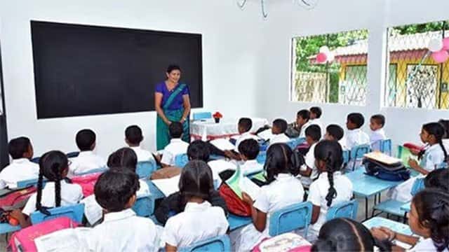 Education officials briefed on proposed new reforms and curriculum framework
