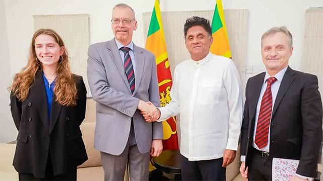 Opposition Leader discusses renewable energy challenges with French Ambassador