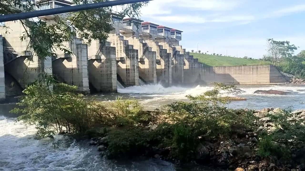 Spill gates of several reservoirs opened amid rising water levels