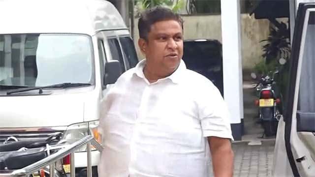 MP Chamara Sampath arrested by Bribery Commission
