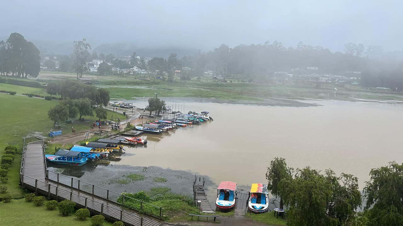 Heavy rain shuts Gregory Lake boat rides...