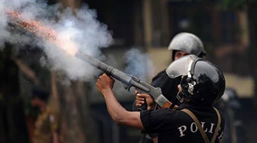 Police fire tear gas to disperse student protest