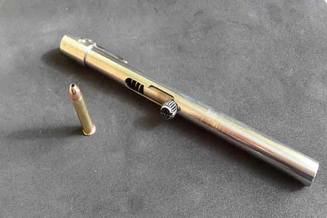 Youth arrested with a pistol shaped like a pen