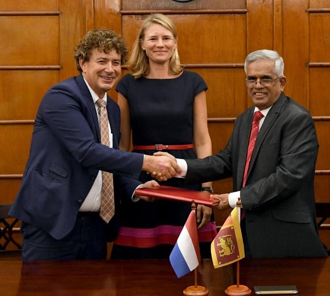 Rs 14 billion aid from Netherlands for construction of rural bridges