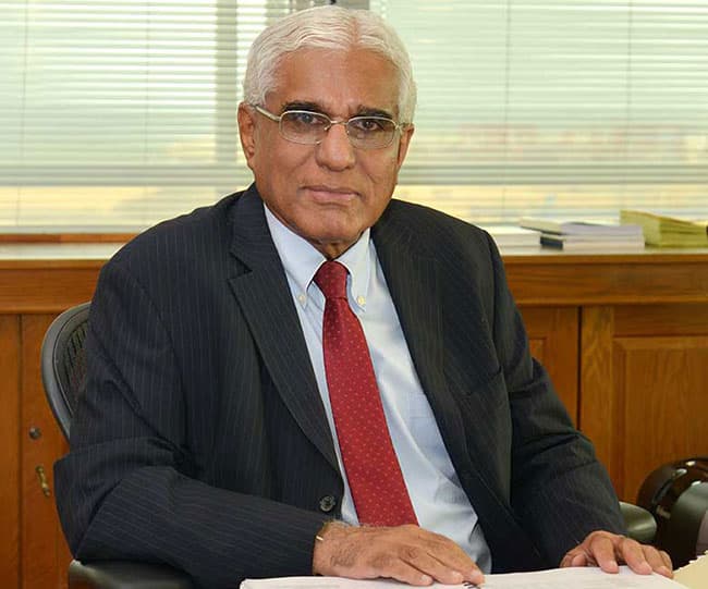 Central Bank Governor tenders resignation
