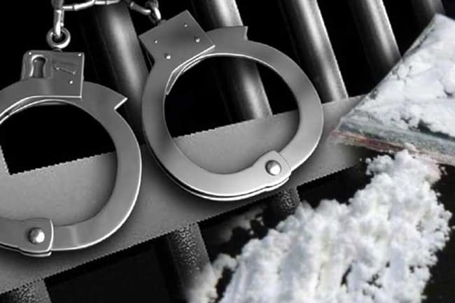 Three including women in possession of heroin nabbed in Oluvil