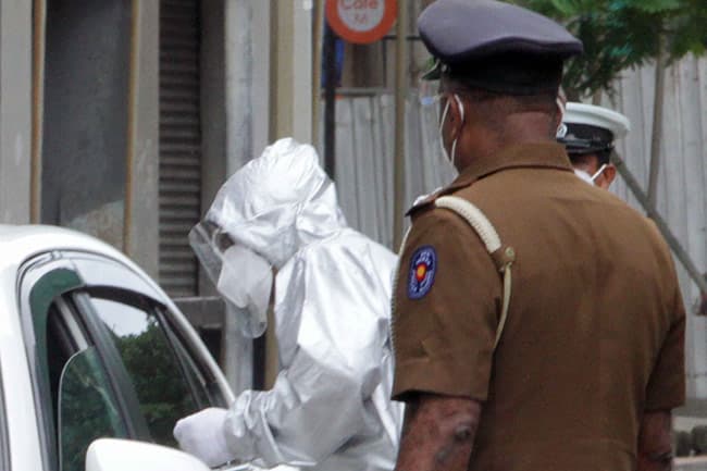 1,198 arrested on Sunday for flouting quarantine regulations