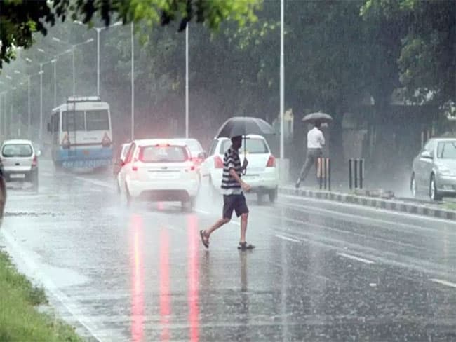 Heavy showers expected in parts of the country