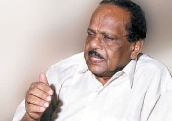 Cabinet meeting at Kilinochchi is a hasty decision, says Anandasangaree