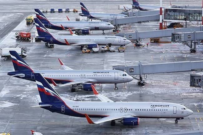 US announces ban on Russian aircraft from its airspace
